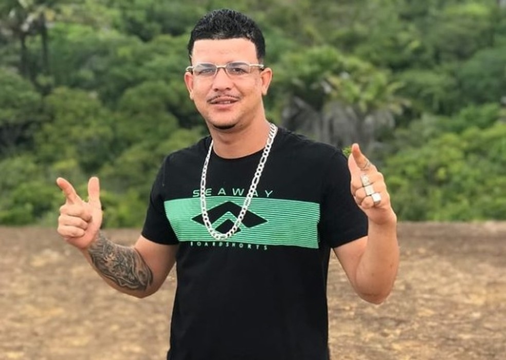MC Pitbull da Firma foi assassinado no Cabo de Santo Agostinho no Grande Recifem e teve caixo desenterrado e incendiado Foto ReproduoRedes sociais
